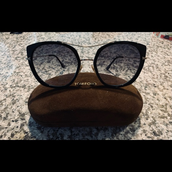 Tom Ford Accessories - Authentic Tom Ford Joey Black non-polarized sunglasses. Willing to trade!
